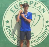 令人瞩目的 令人瞩目的