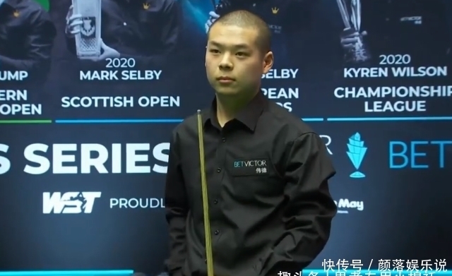 轻有活力且 轻有活力且