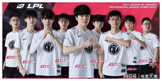 苦训练的激 苦训练的激