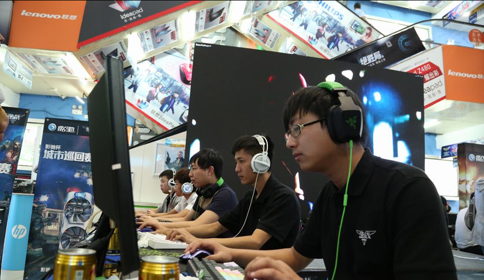 德天空：林德洛夫被推荐给了药厂，罗尔费斯及其团队在评估